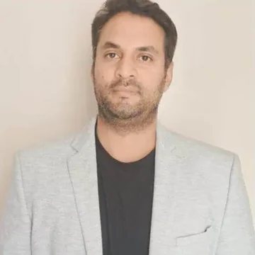 Divyanshu Solanki, Co-Founder & Head of Sales